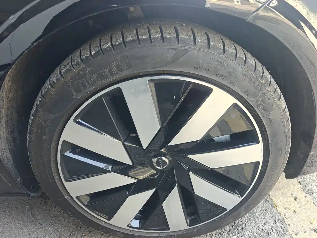 VOLVO S90 PLUG IN HYBRID