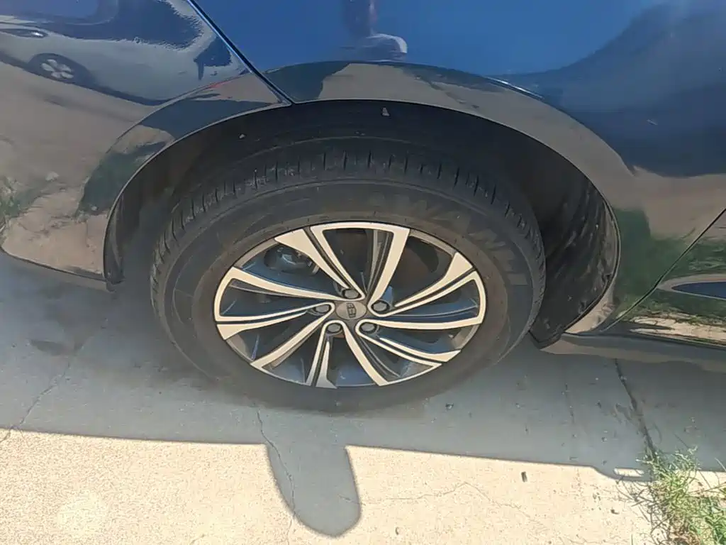 Geely Vision X6 — миниатюра 23