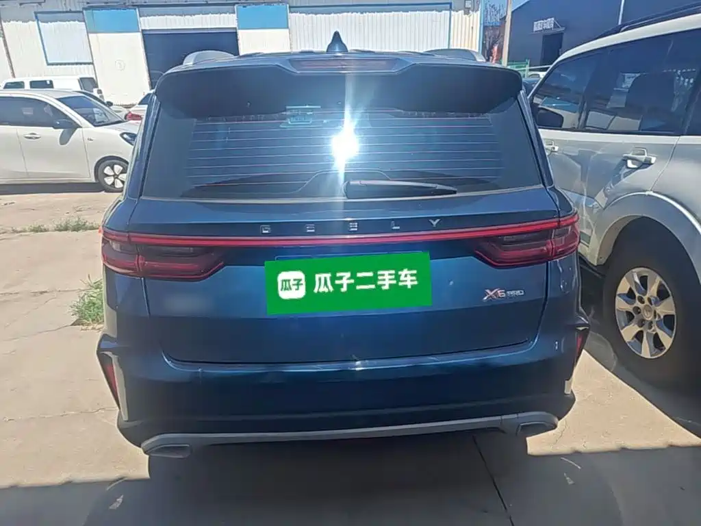 Geely Vision X6 — миниатюра 6