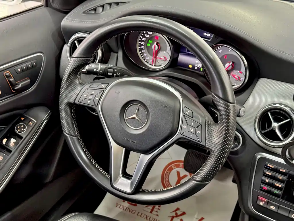 Mercedes-Benz GLA — миниатюра 15