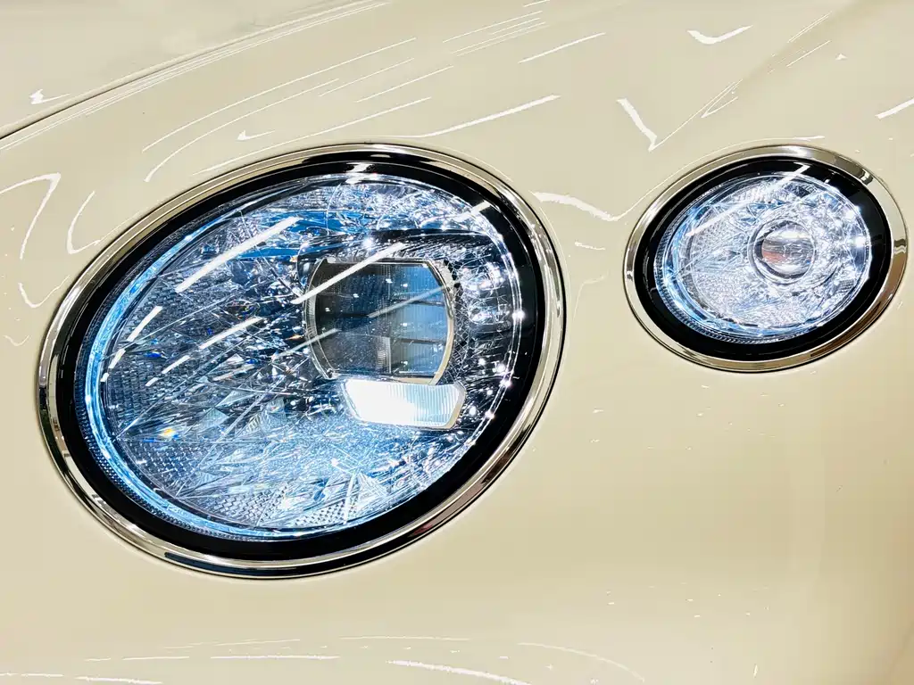 Bentley Continental — миниатюра 6