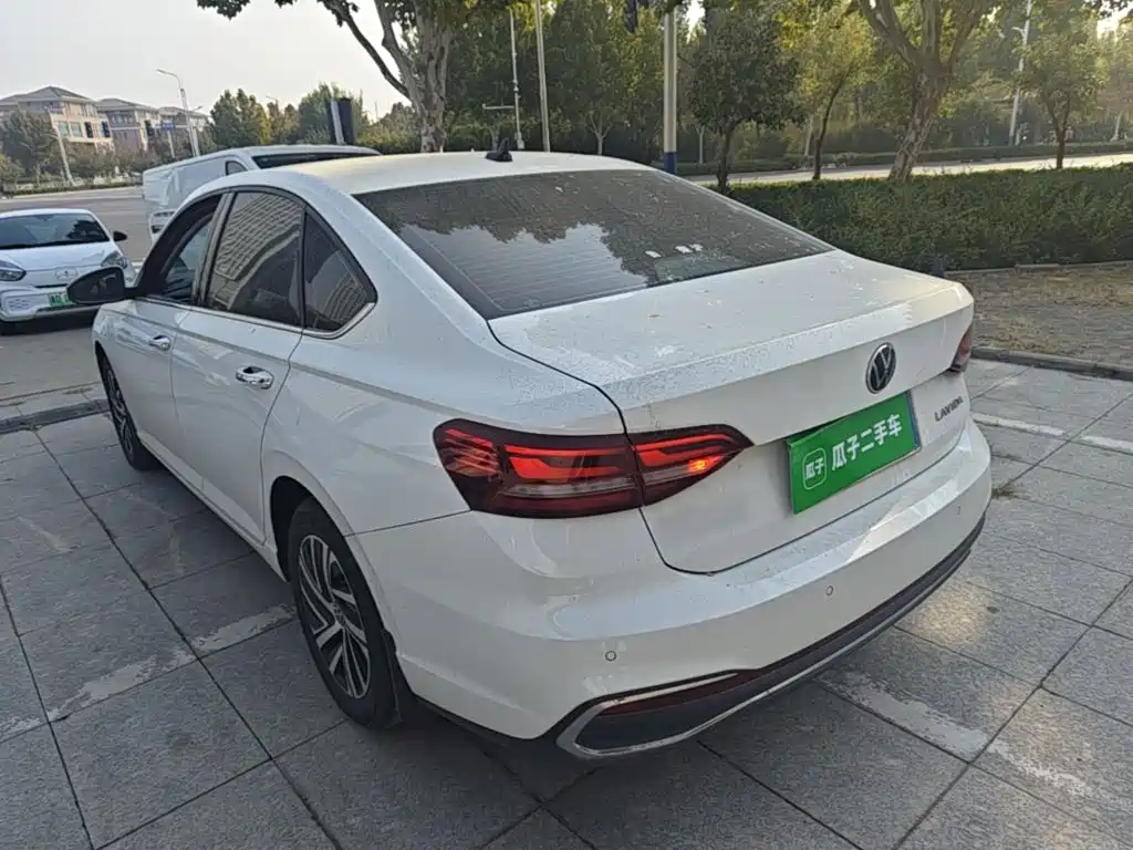 Volkswagen Lavida — миниатюра 5
