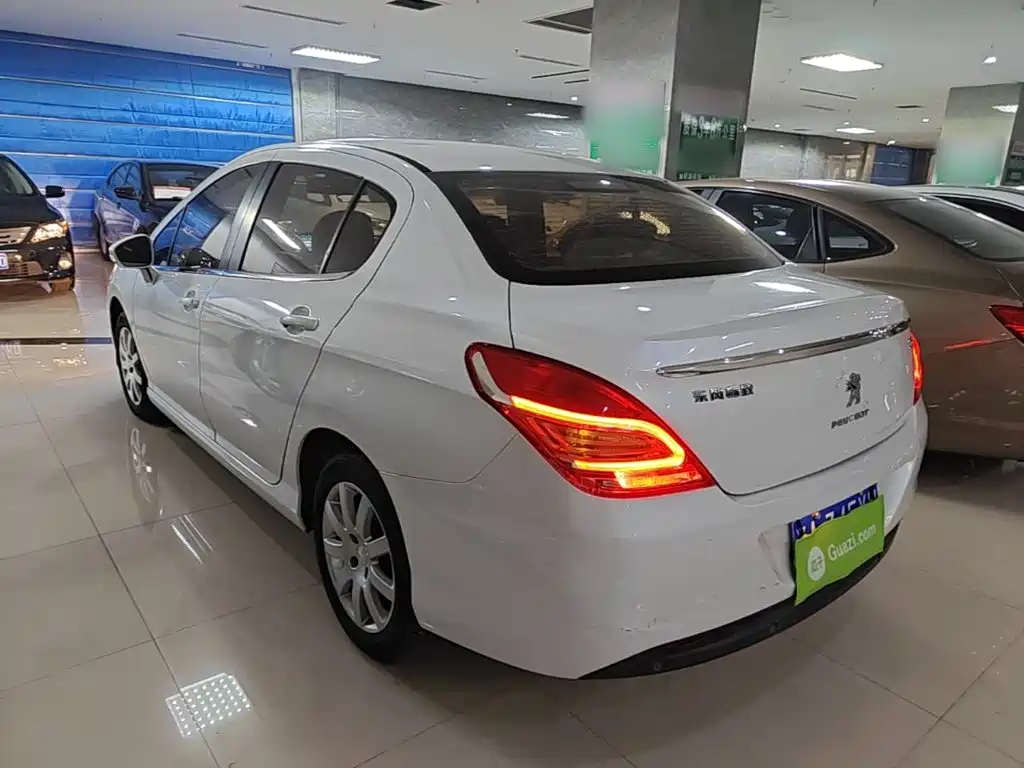 Peugeot 308 — миниатюра 5