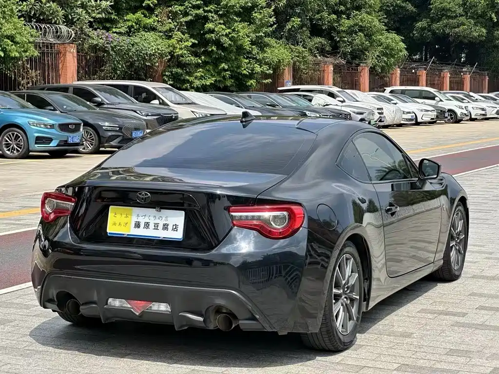 Toyota 86 — миниатюра 7