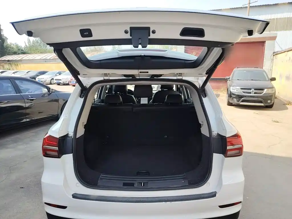 Roewe RX5 — миниатюра 19