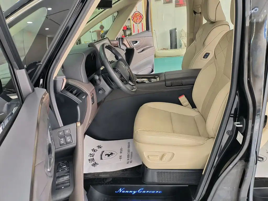 Toyota Vellfire — миниатюра 4