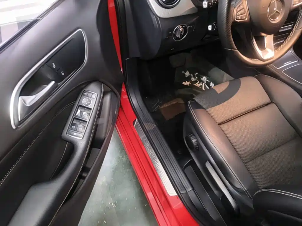 Mercedes-Benz B-Class — миниатюра 12