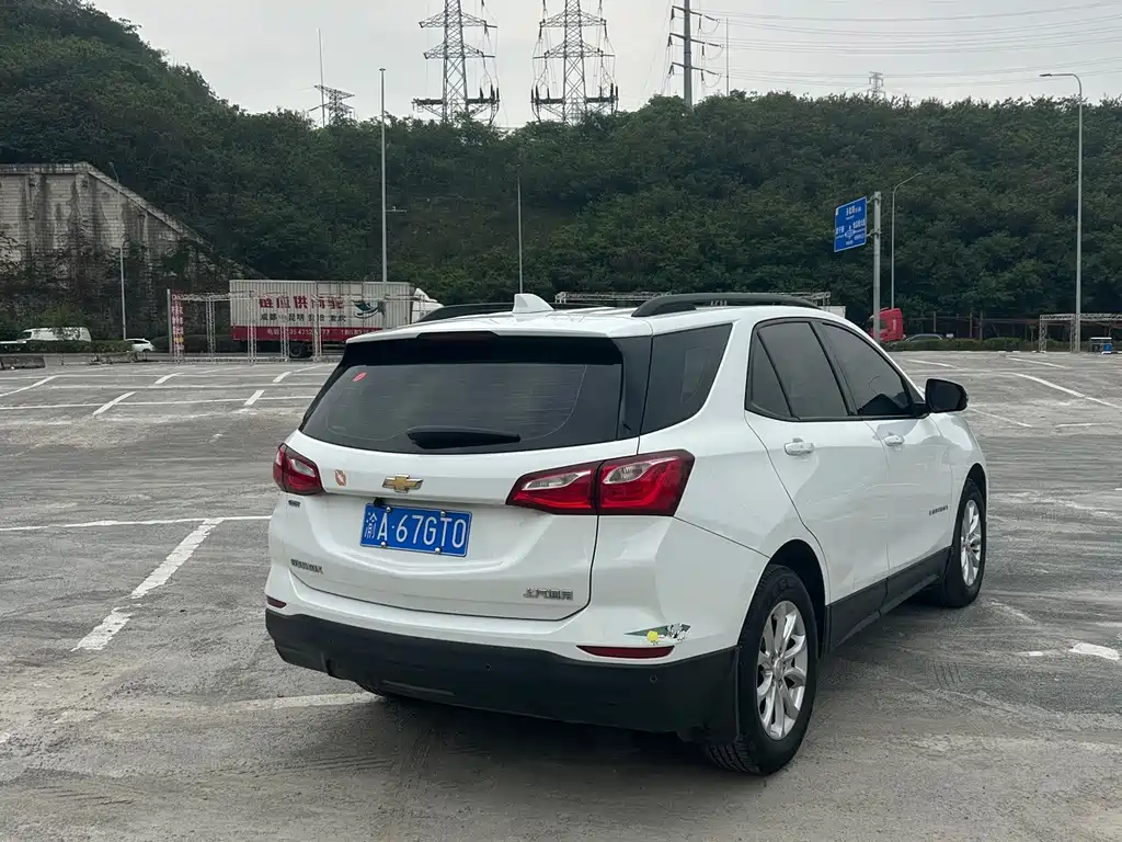 Chevrolet Equinox — миниатюра 7