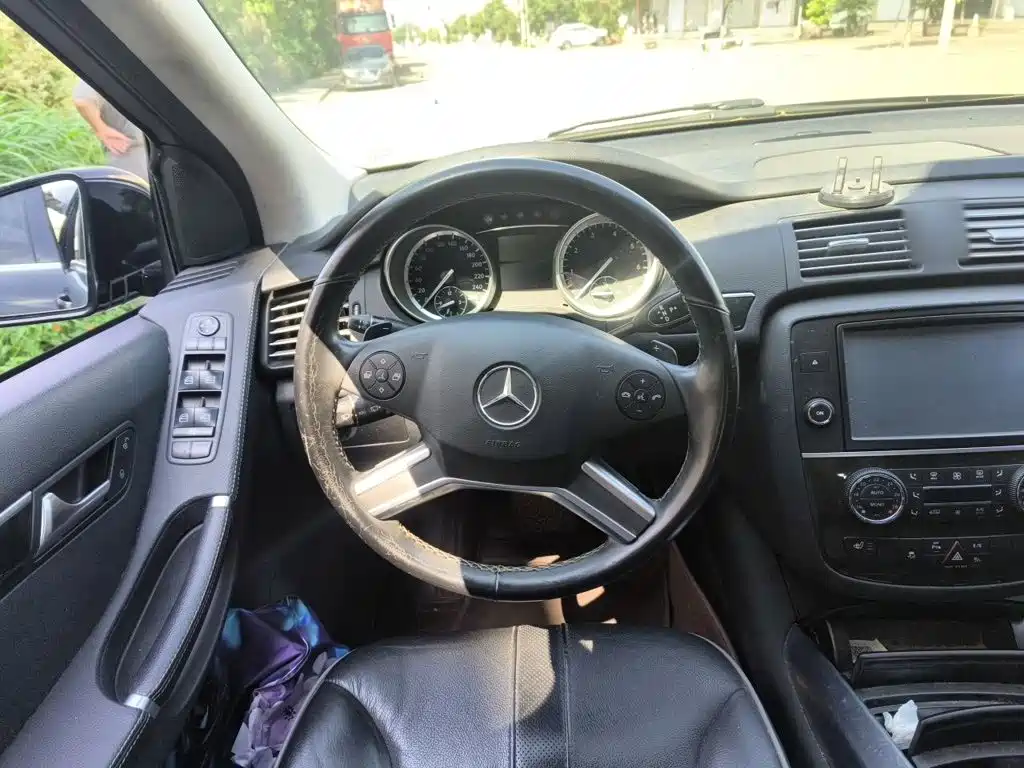 Mercedes-Benz R-Class — миниатюра 6
