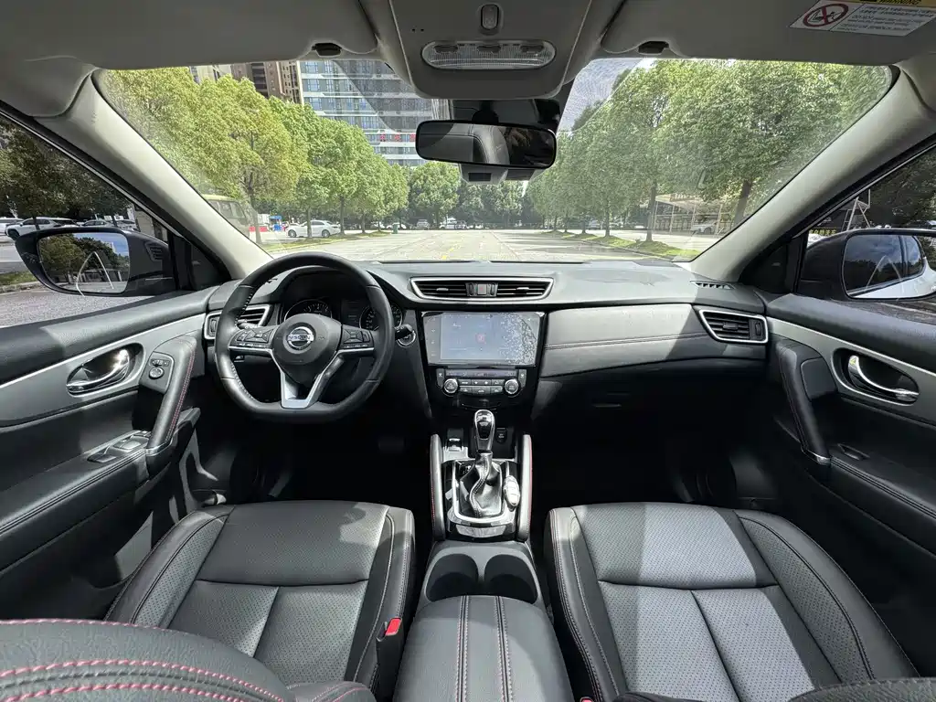 Nissan Qashqai — миниатюра 9