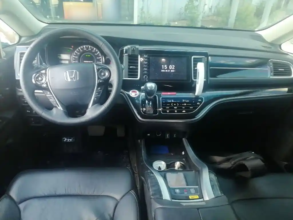 Honda Elysion — миниатюра 8