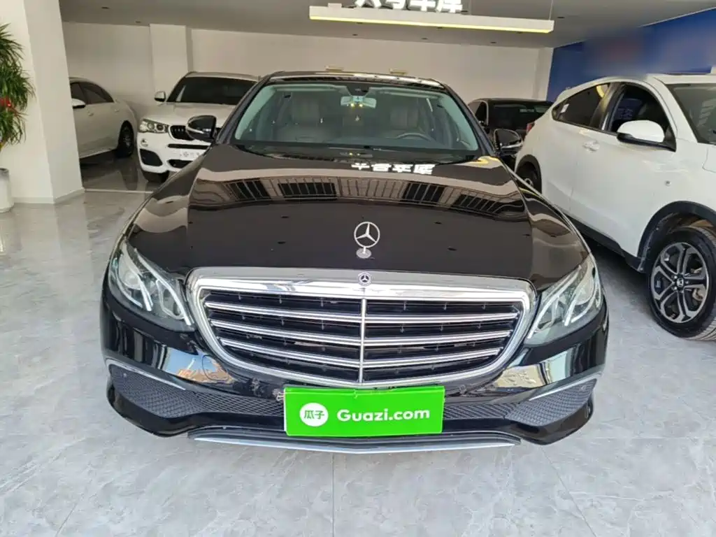 Mercedes-Benz E-Class — миниатюра 3