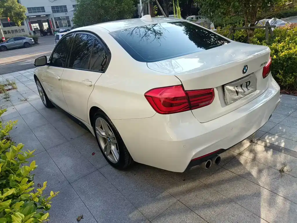 BMW 3 Series — миниатюра 7