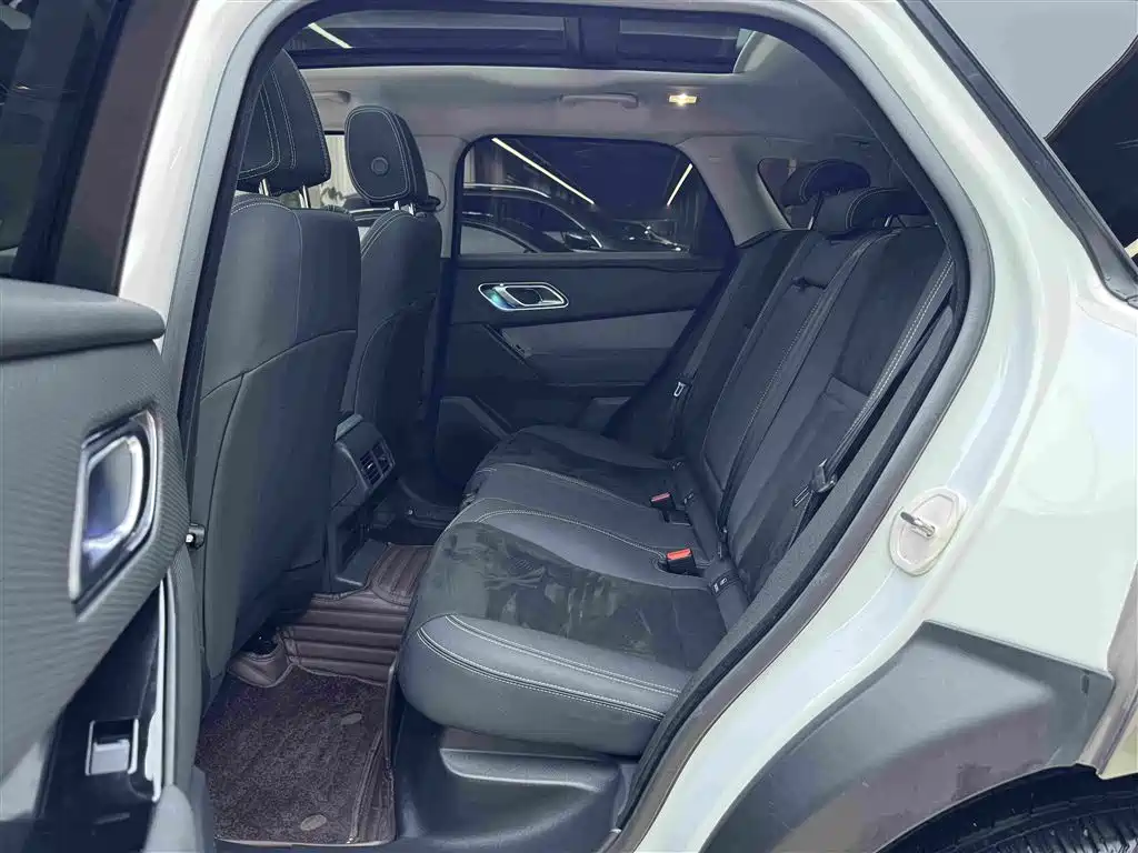 Land Rover Velar — миниатюра 10