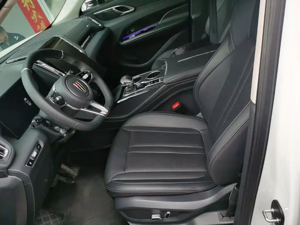 Hongqi Hongqi HS3 PHEV — миниатюра 15