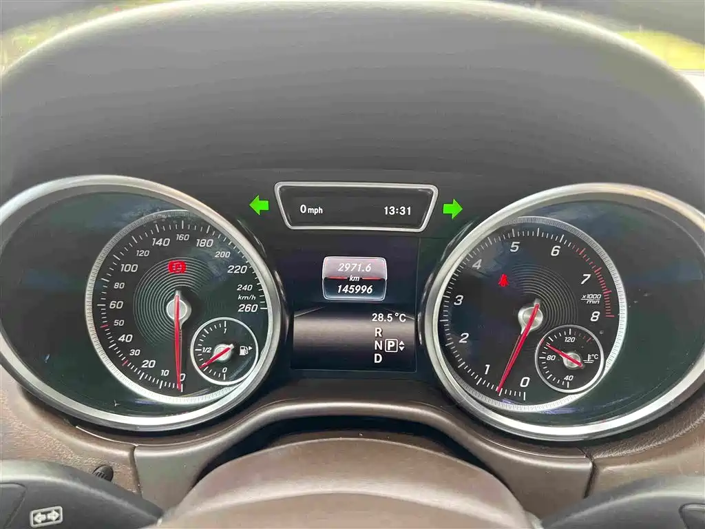 Mercedes-Benz GLE (Import) — миниатюра 14