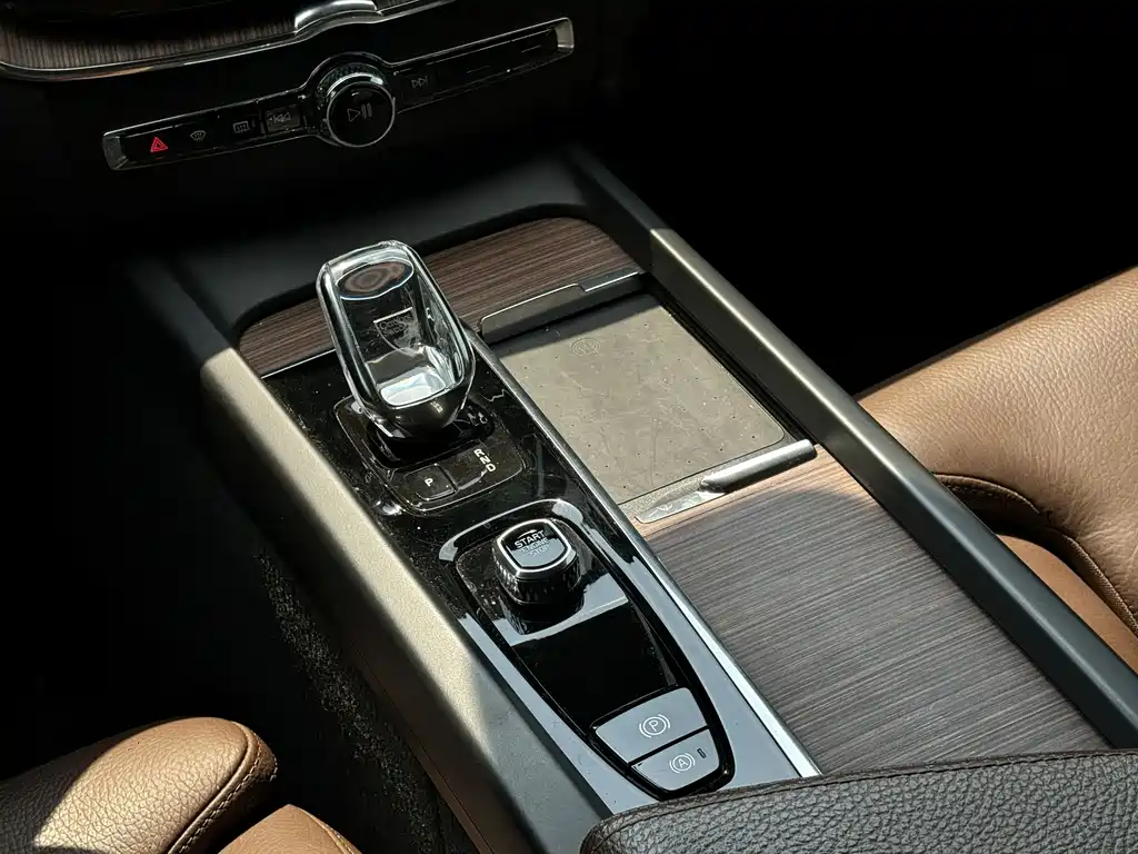Volvo XC60 — миниатюра 13
