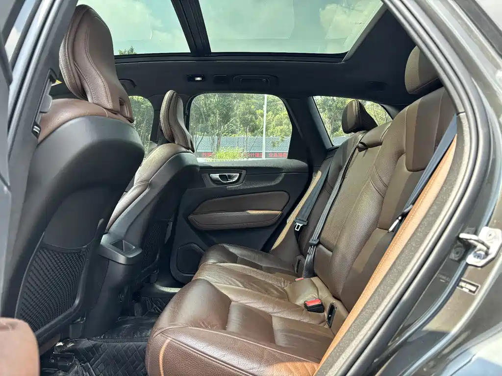 Volvo XC60 — миниатюра 17