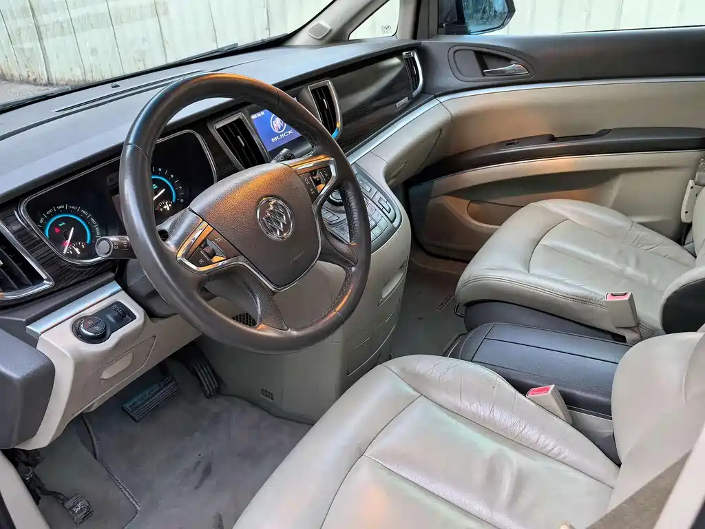 Buick GL8 — миниатюра 16