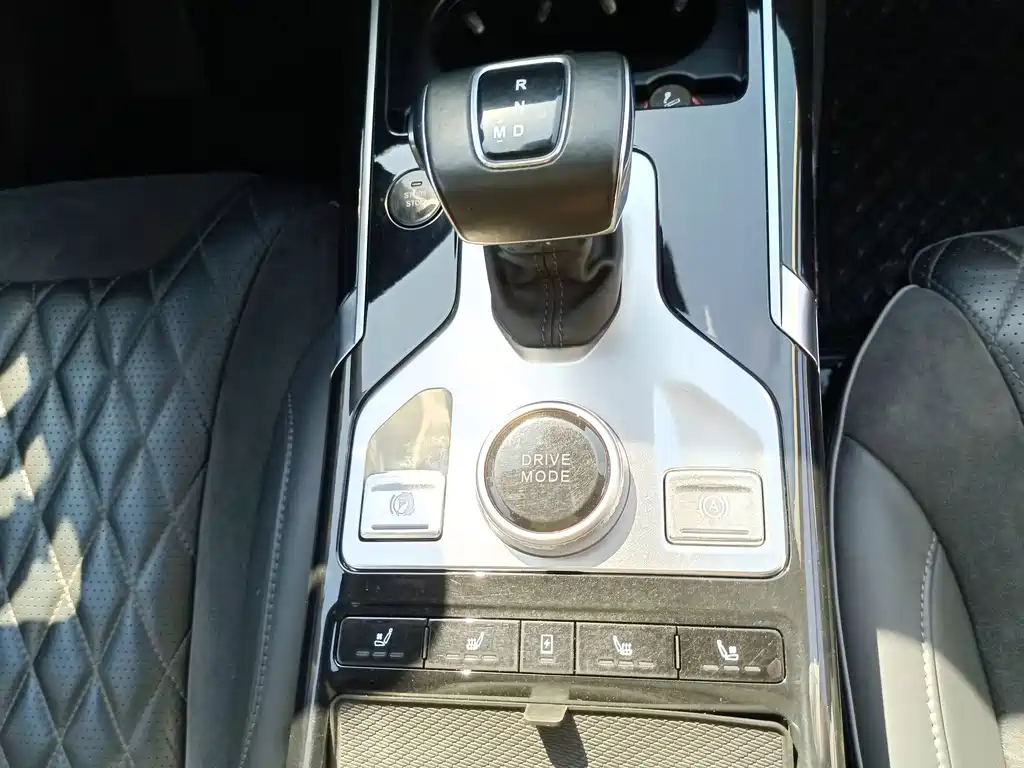 Hongqi Hongqi HS5 — миниатюра 11