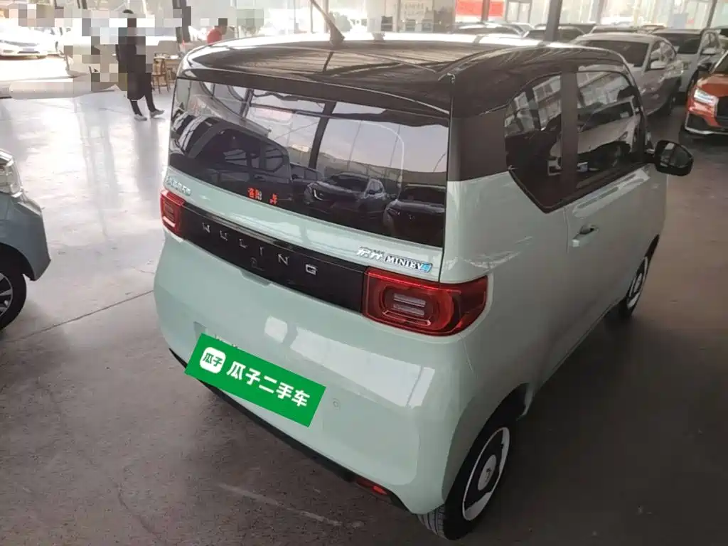 Wuling MINIEV — миниатюра 7