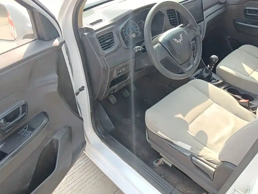 Wuling Hongguang V — миниатюра 16