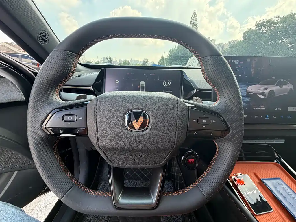 Changan UNI-V — миниатюра 15