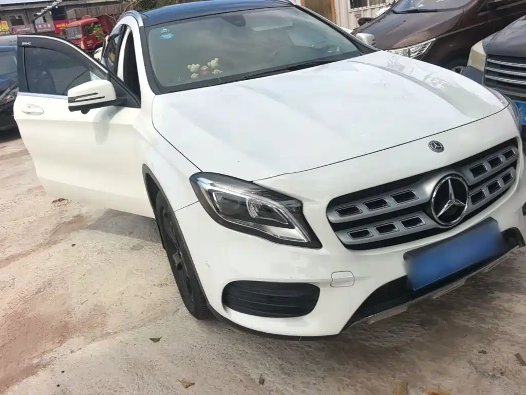 Mercedes-Benz GLA — миниатюра 4