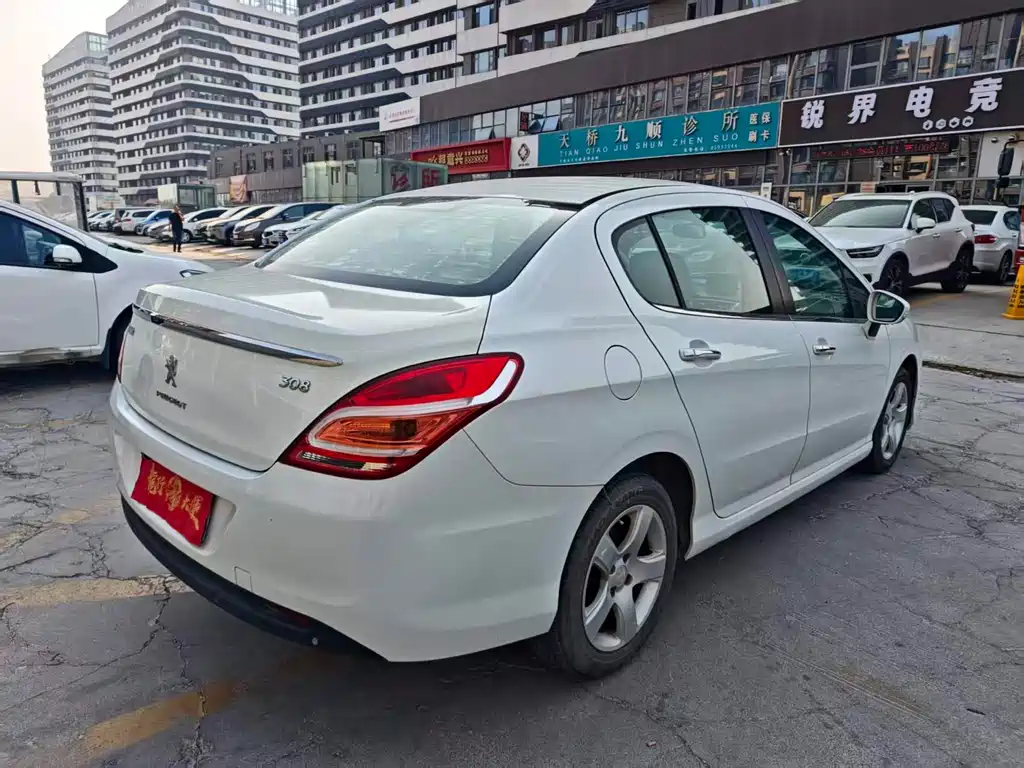 Peugeot 308 — миниатюра 5