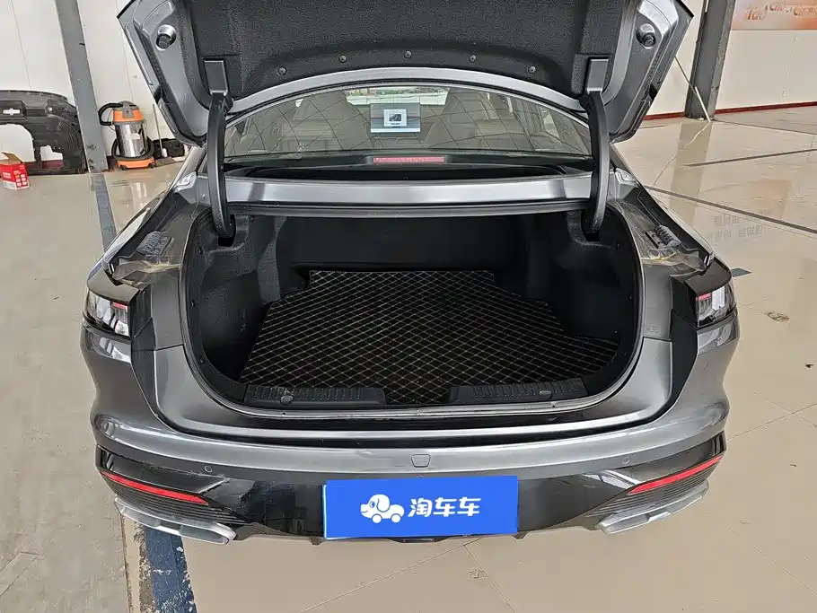 Changan Eado — миниатюра 4