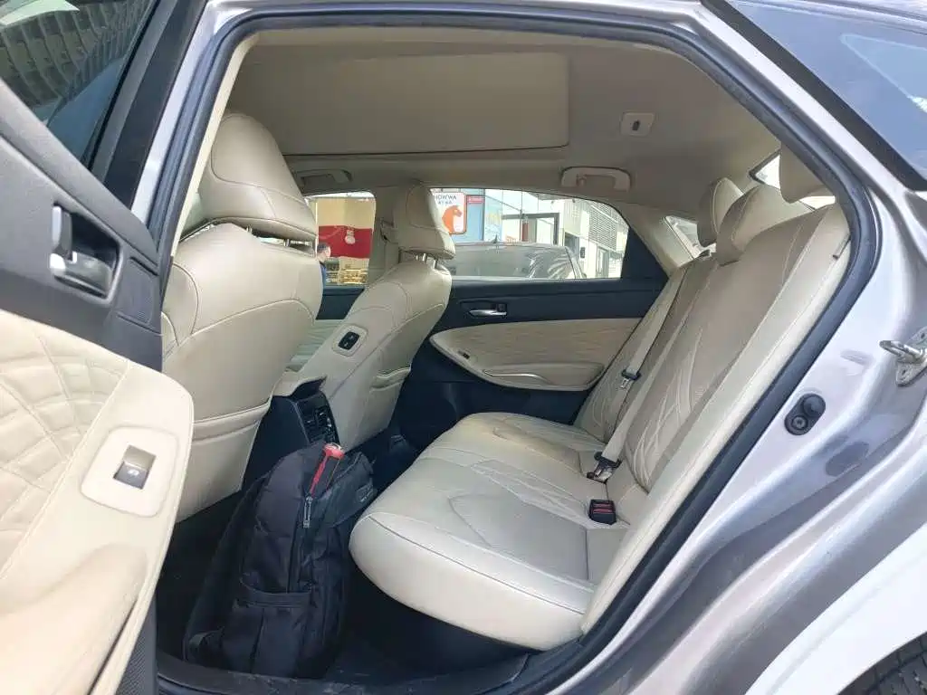 Toyota Avalon — миниатюра 7