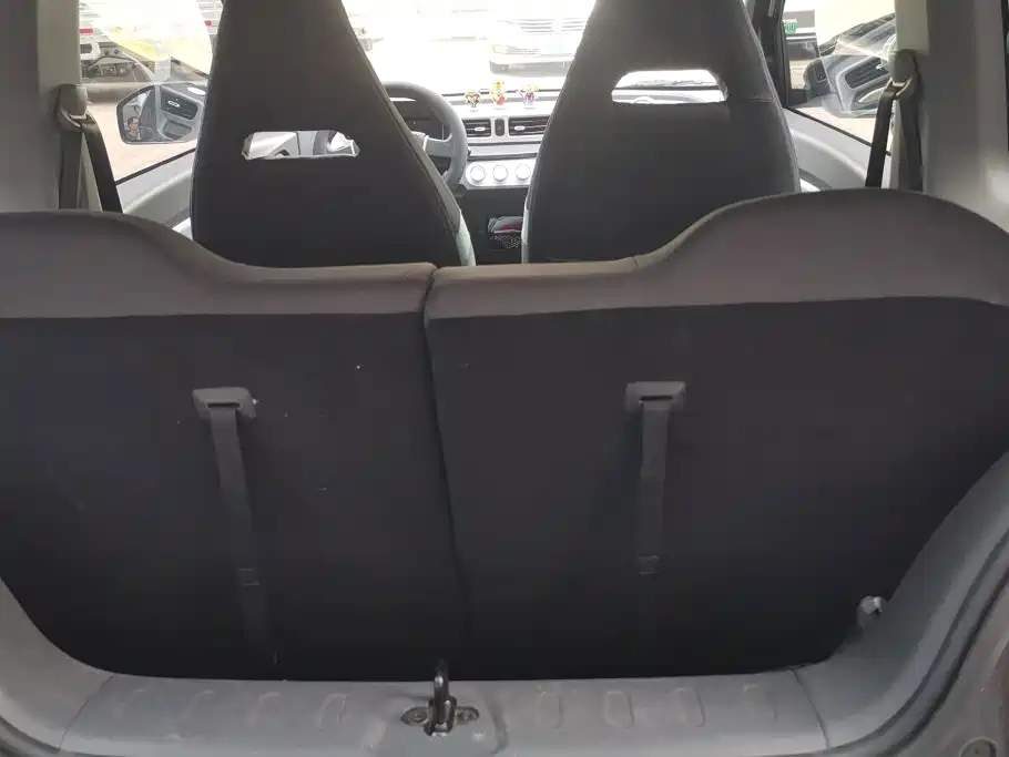 Wuling MINIEV — миниатюра 4