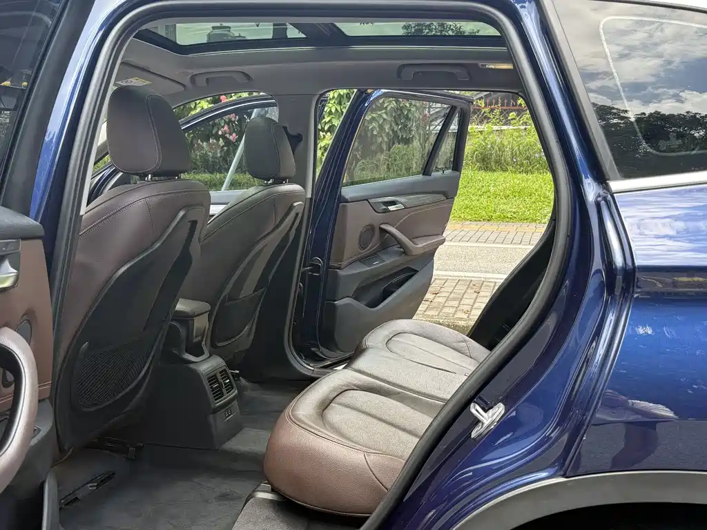BMW X1 New Energy — миниатюра 10
