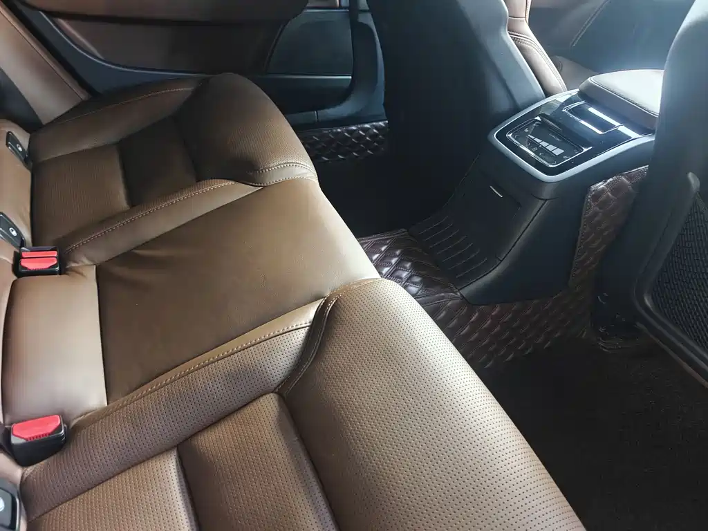 VOLVO S90 PLUG IN HYBRID