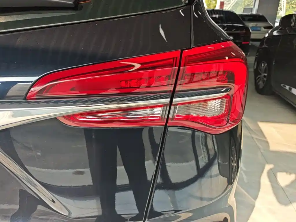 Buick Envision Plus — миниатюра 8