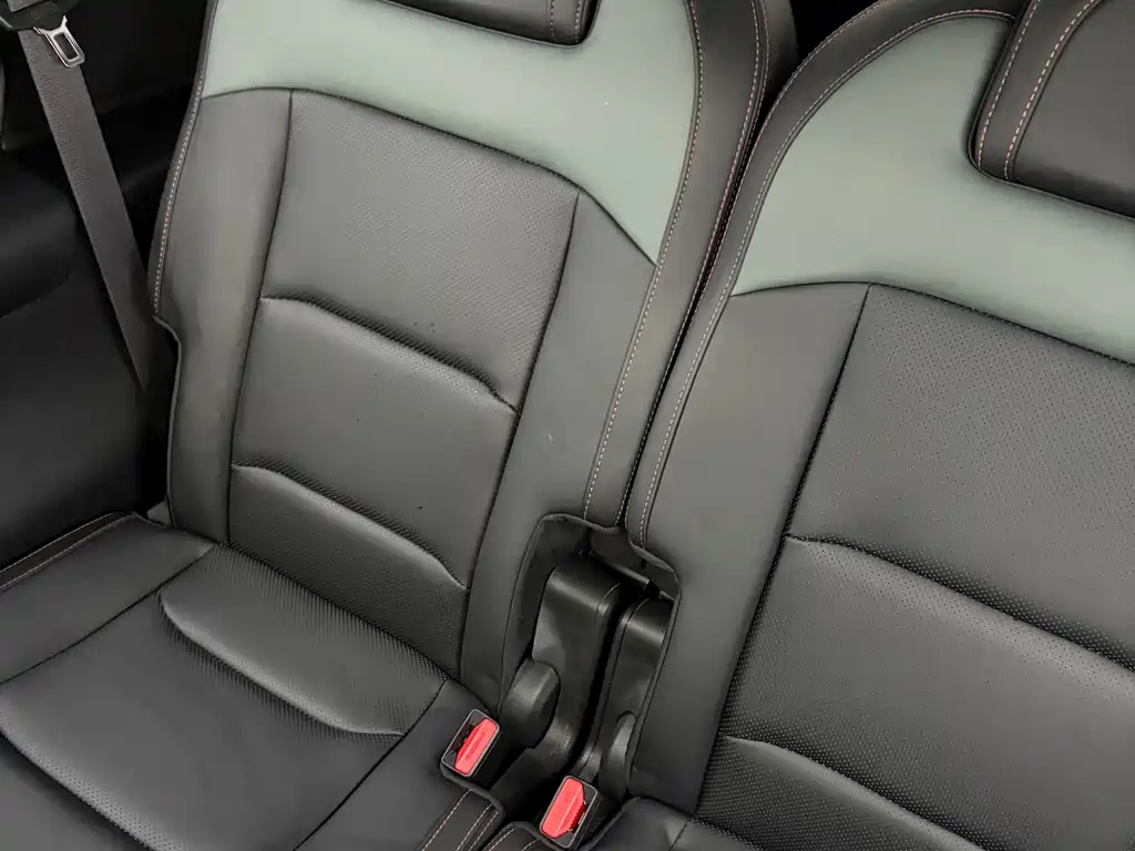 Geely Haoyue L — миниатюра 20