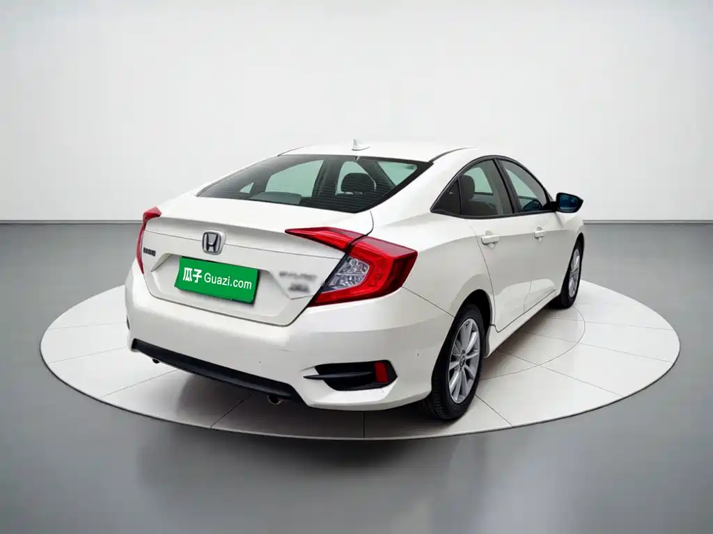 Honda Civic — миниатюра 6