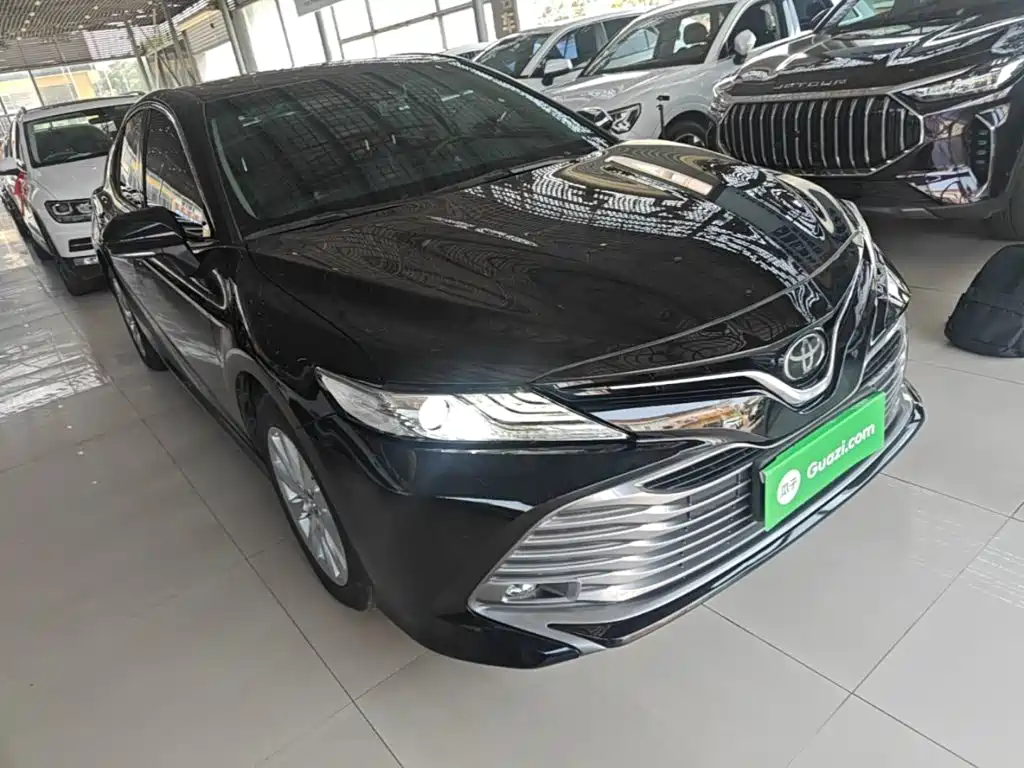Toyota Camry — миниатюра 4