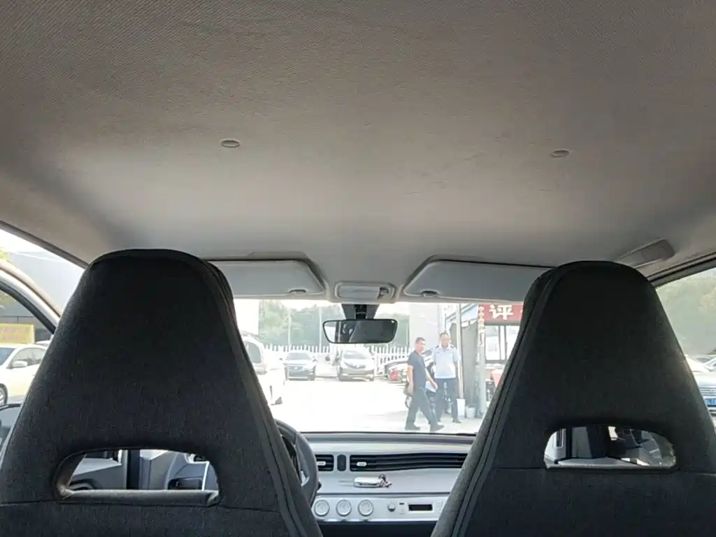 Wuling MINIEV — миниатюра 18