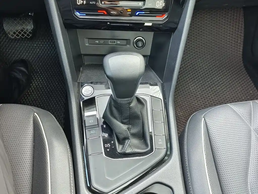 Volkswagen Tiguan L L 2024 300TSI AT Smart