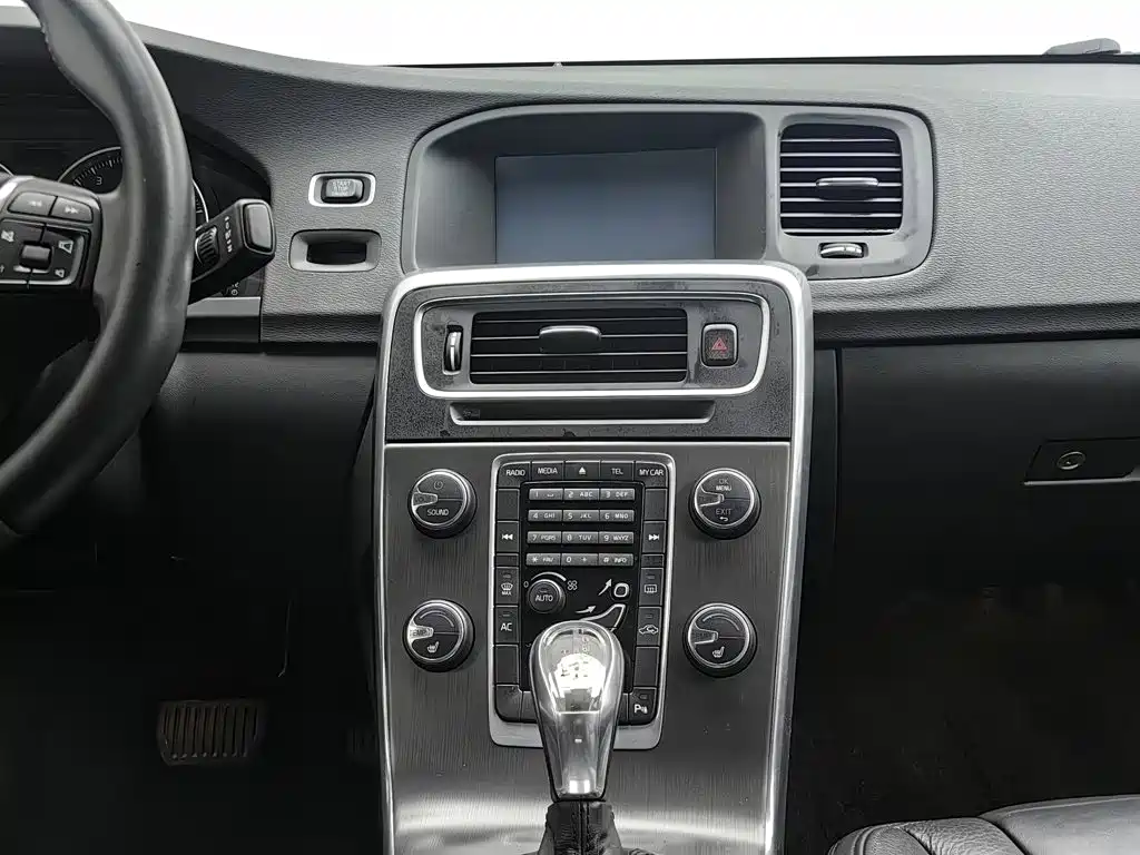 Volvo S60 (Import) — миниатюра 12