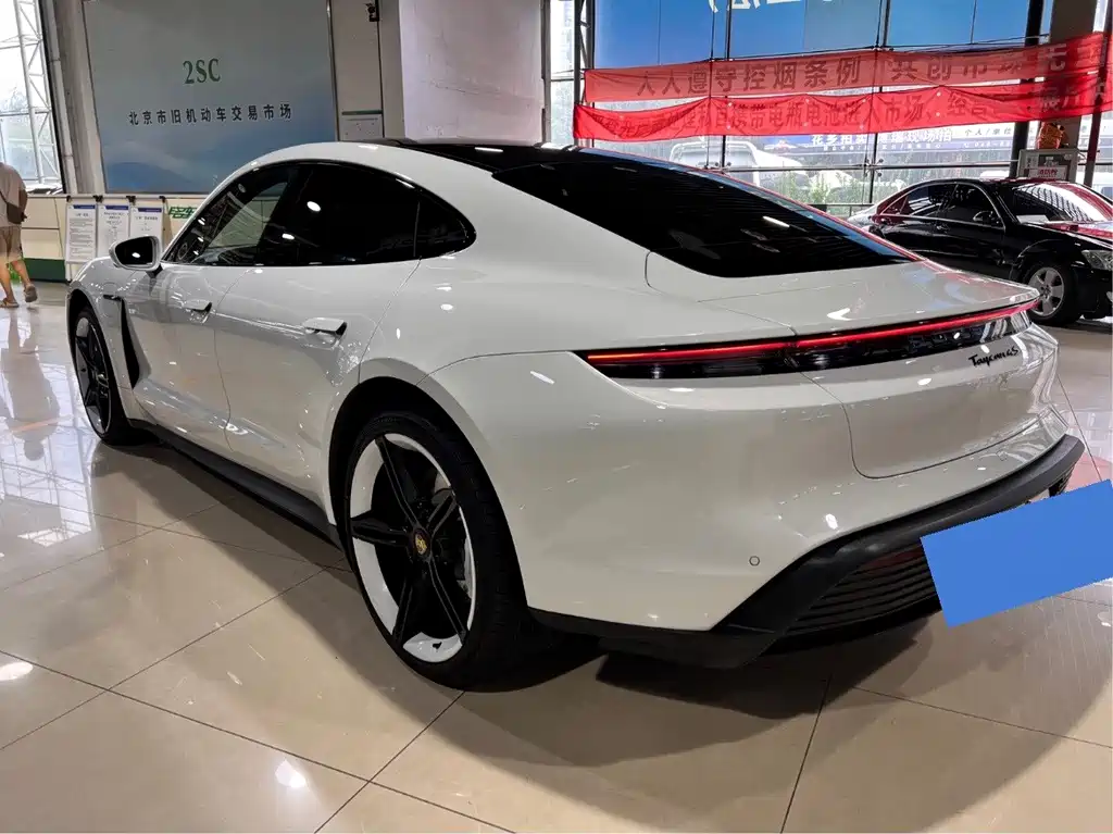 Porsche Taycan — миниатюра 23