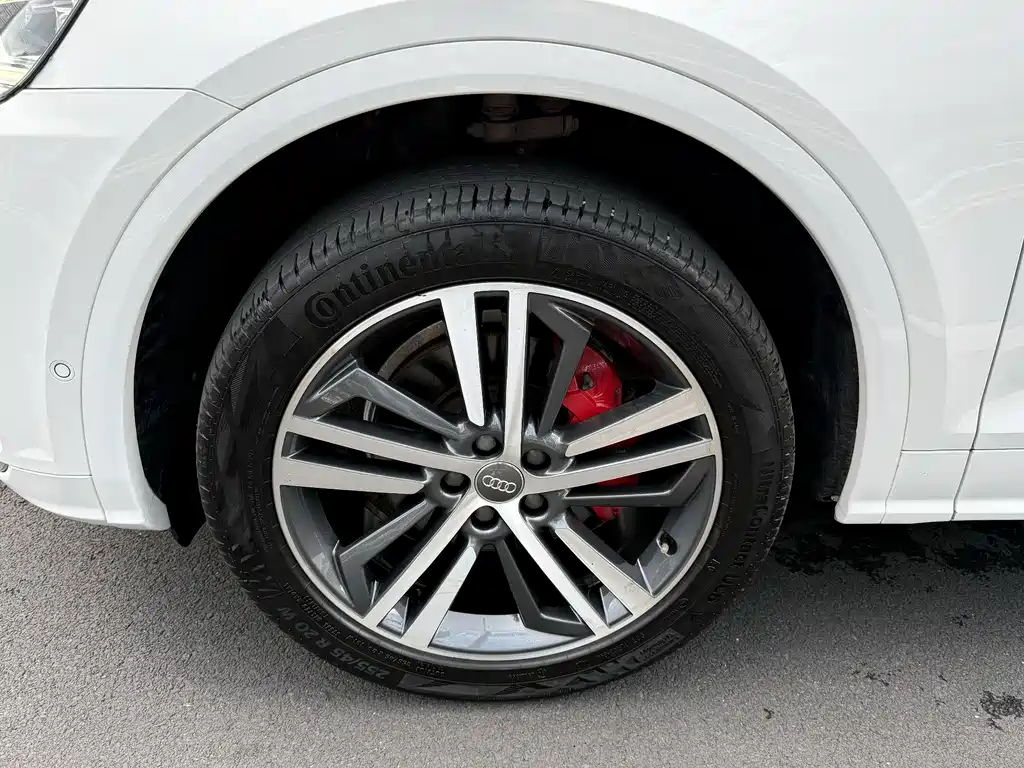 Audi Q5L — миниатюра 8