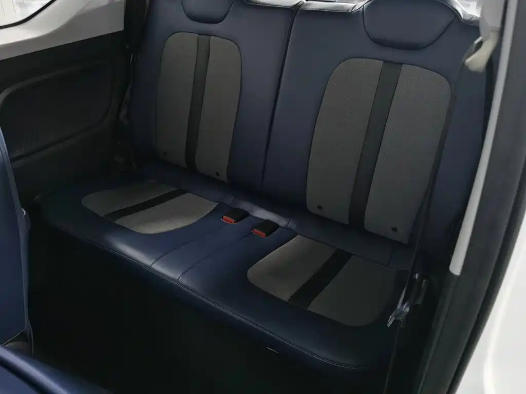 Wuling MINIEV — миниатюра 15