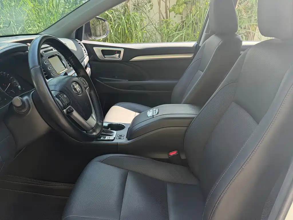 Toyota Highlander — миниатюра 7