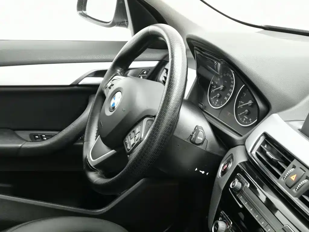 BMW X1 — миниатюра 22