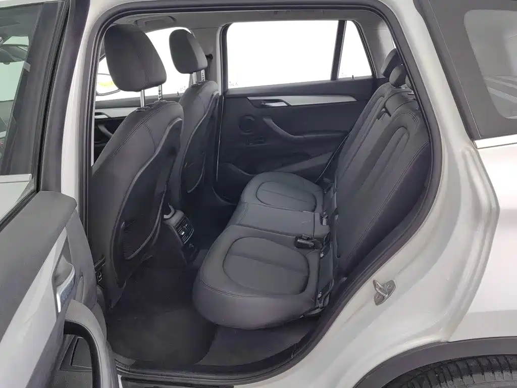 BMW X1 — миниатюра 15
