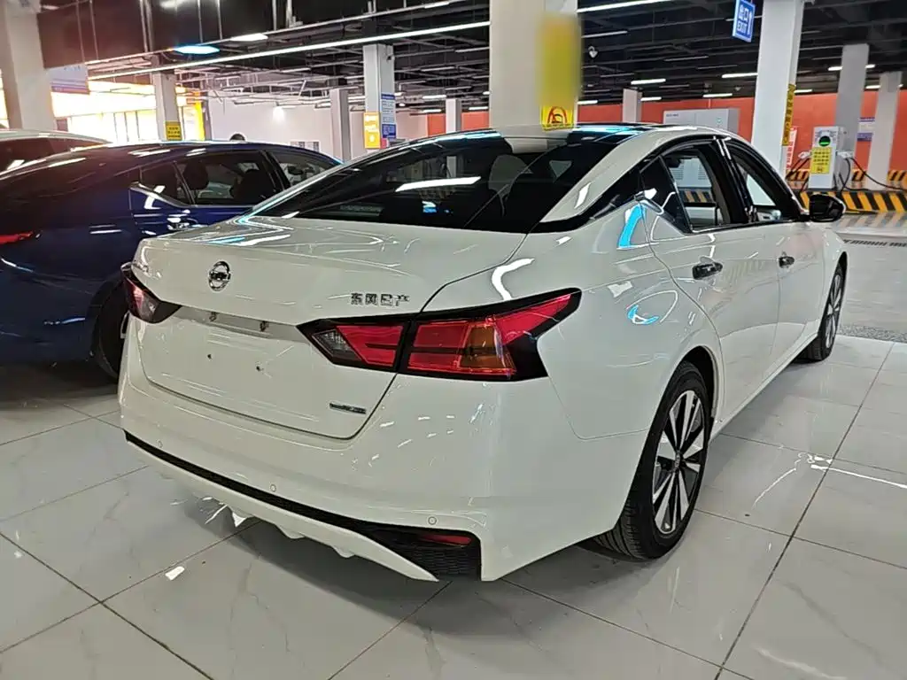 Nissan Teana — миниатюра 7