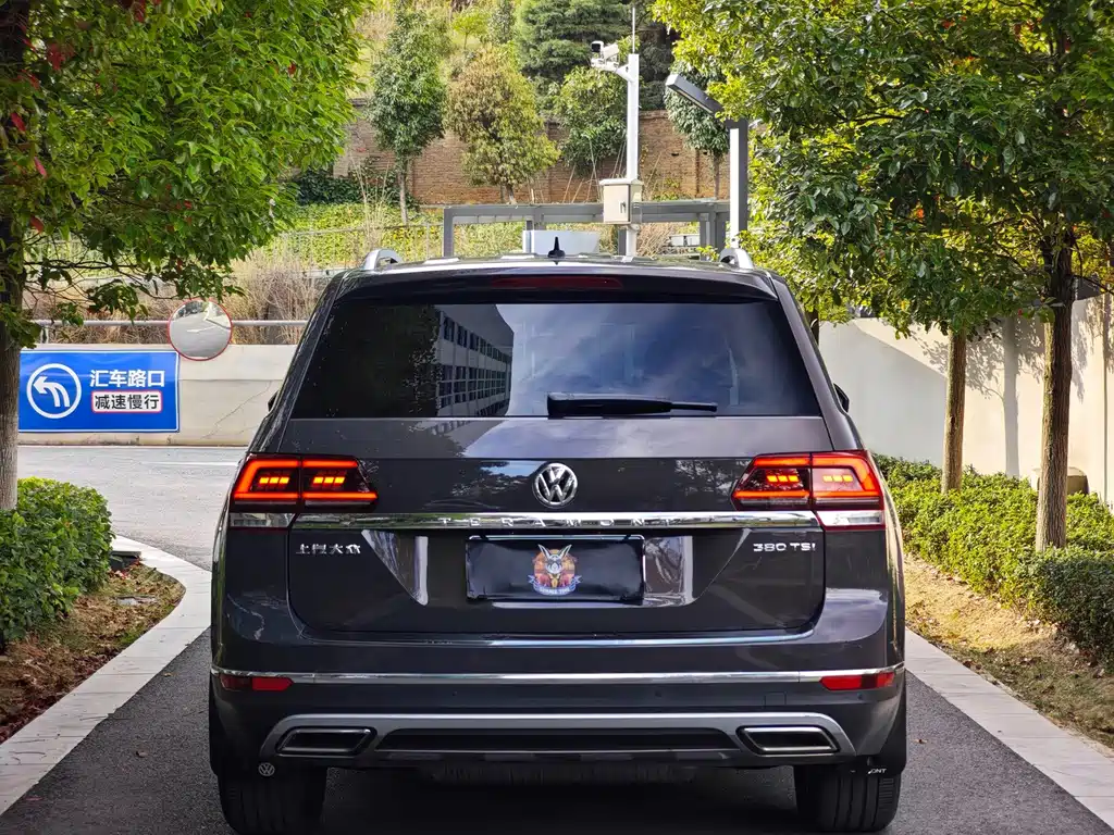 Volkswagen Teramont — миниатюра 5