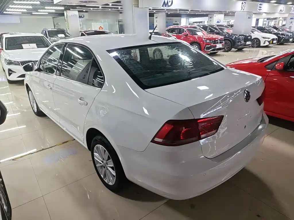 Volkswagen Santana — миниатюра 5